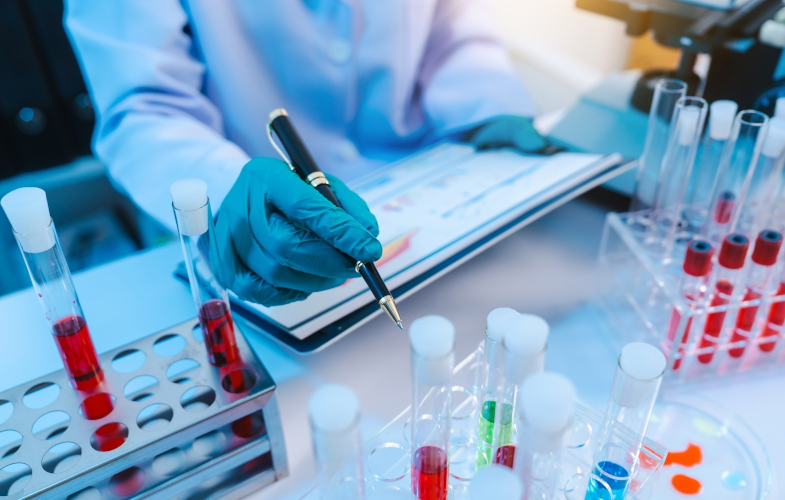 Учёные ТПУ предложили производить ПАВы из отходов нефтепереработки